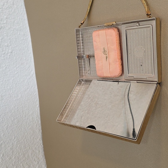 Vintage Evans Marquise Rhinestone Gold Art Deco Minaudiere Cigarette Case Compac - Picture 6 of 15